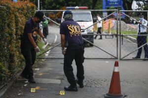 Ascienden a tres los muertos en un tiroteo en una universidad de Filipinas
