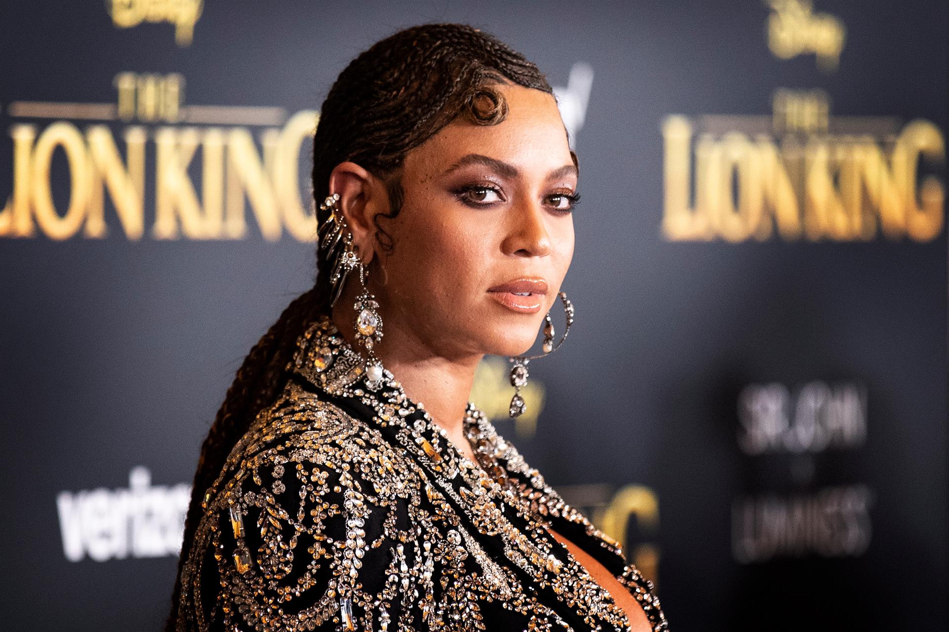 Beyoncé revela los títulos de las 16 canciones que compondrán su nuevo disco