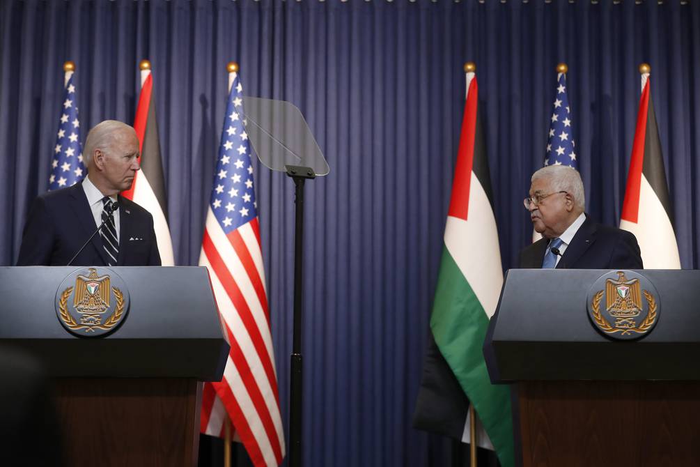 Biden dice que los palestinos necesitan un horizonte político hacia la paz