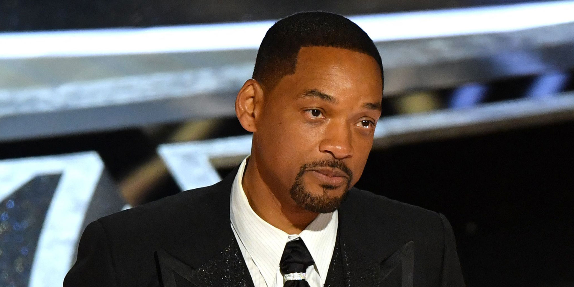Will Smith le pide disculpas a Chris Rock por bofetón en los Oscars