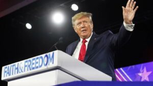 Trump revela que buscará la candidatura presidencial para 2024