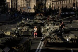 Al menos 15 muertos en Ucrania tras ataque ruso el día de su Independencia