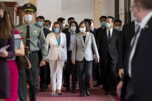 Nancy Pelosi advierte que EEUU no abandonará a Taiwán