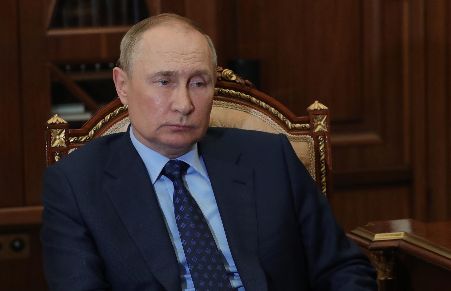 Putin refuerza el Ejército a la espera de un cambio de estrategia en Ucrania
