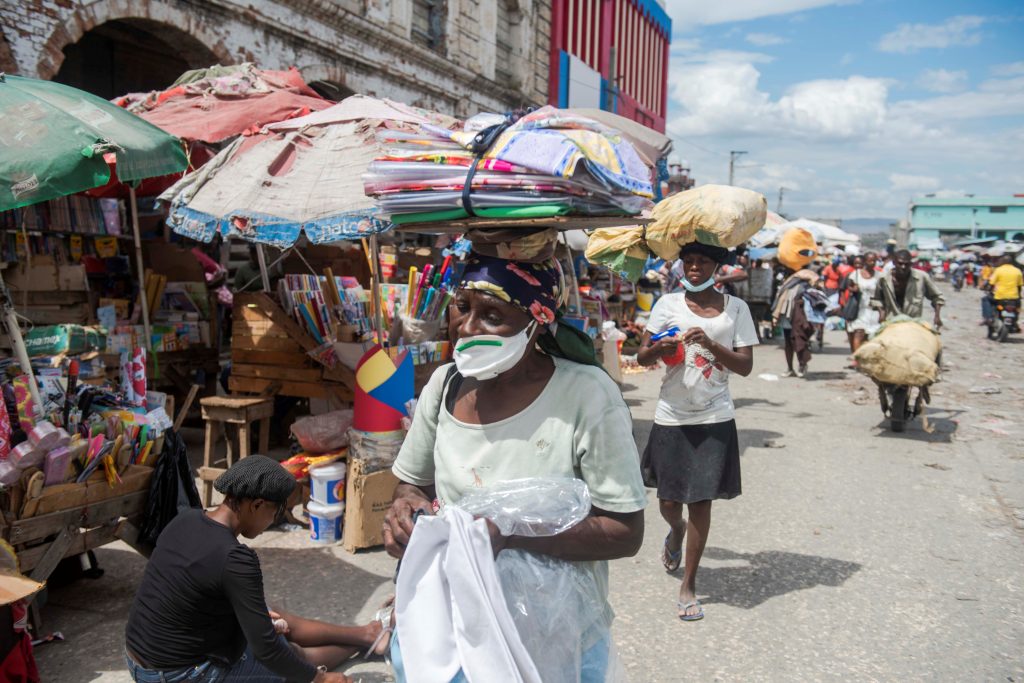 Exportaciones hacia Haití fluyen por vía marítima tras reto de bandas criminales