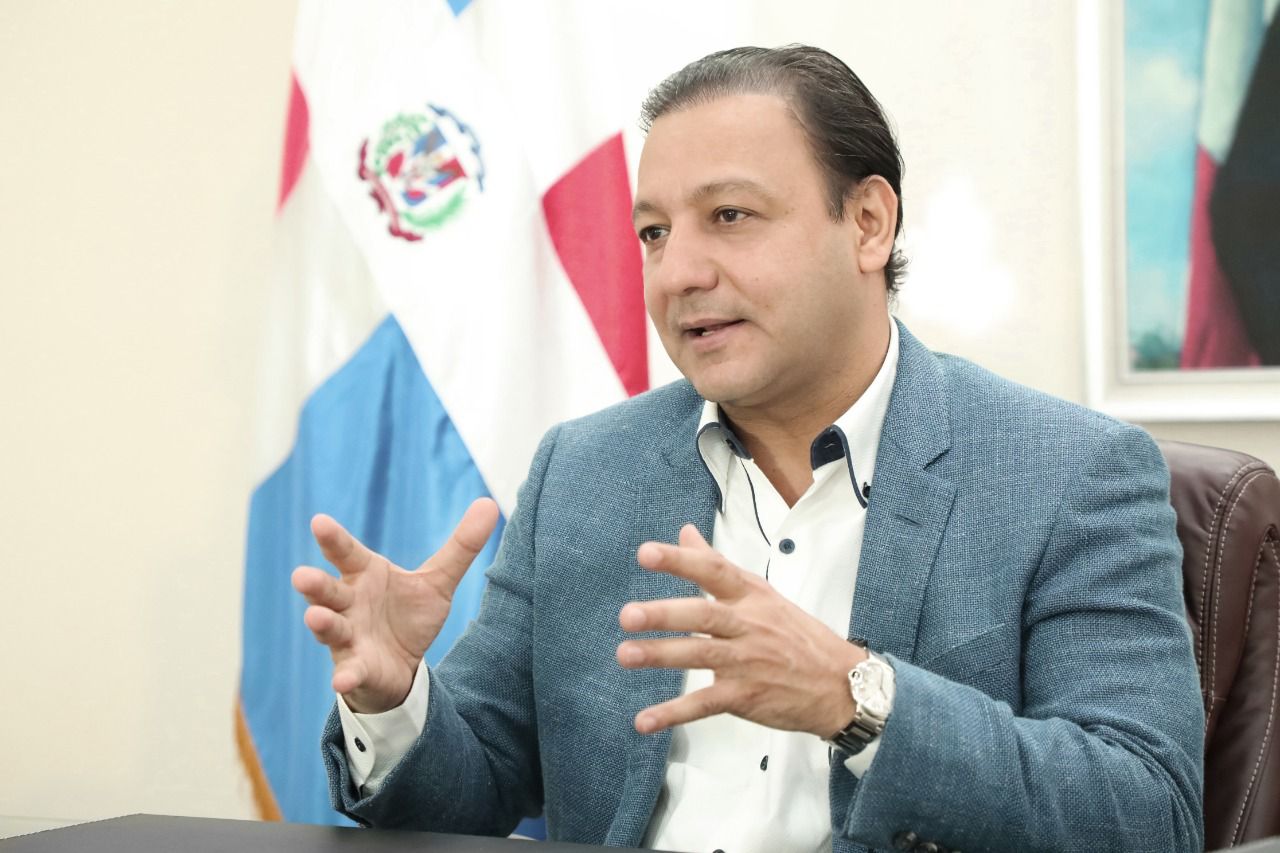 Abel Martínez califica deficiente al Gobierno por males que afectan al país