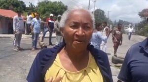Varias comunidades en El Cedro de Miches piden asfaltado de sus calles