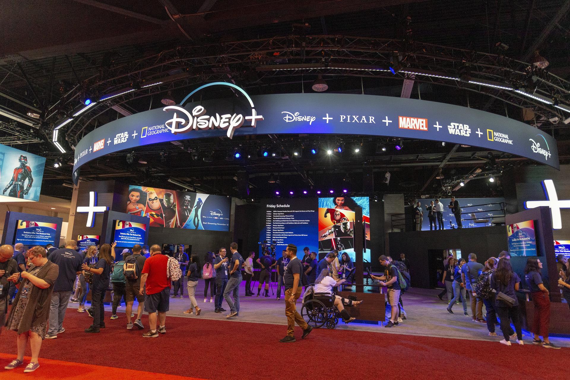 Disney supera a Netflix en suscriptores a sus plataformas de "streaming"