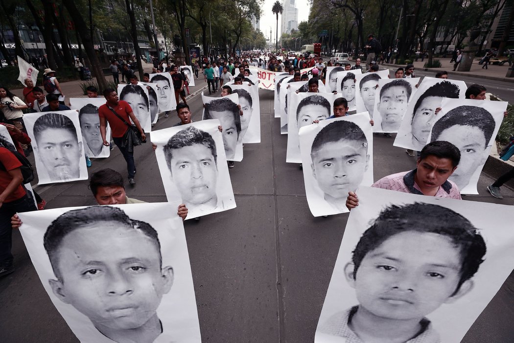 Comisión de Verdad de México concluye que Ayotzinapa fue "crimen de Estado"