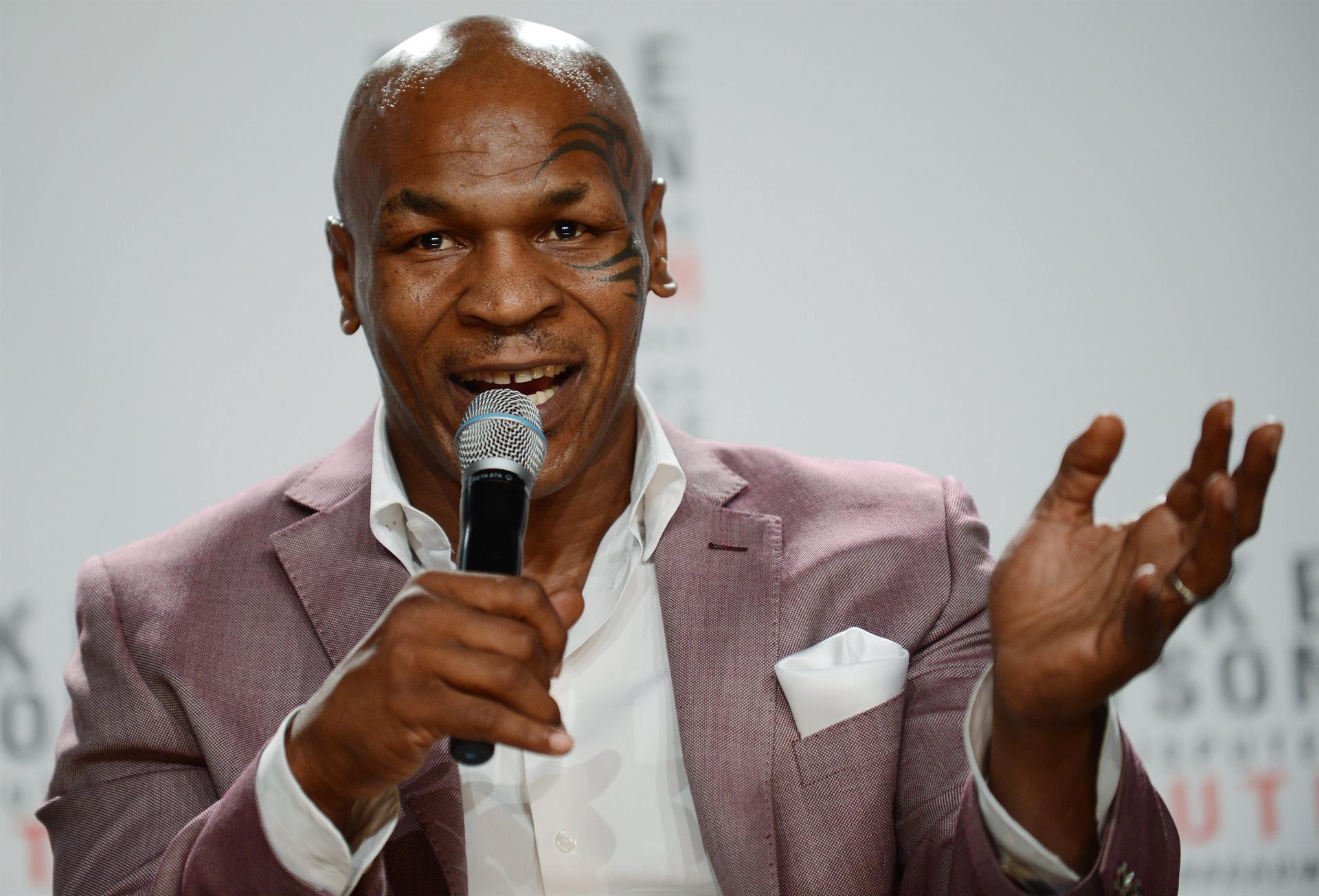 Guerra entre Mike Tyson y Hulu por serie sobre la vida del boxeador