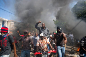 OEA culpa a comunidad internacional y fuerzas internas por crisis de Haití