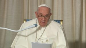 Papa Francisco manifiesta su cercanía espiritual con el pueblo cubano tras incendio
