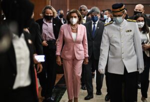 Nancy Pelosi se marcha de Malasia mientras sube la tensión por posible viaje a Taiwán