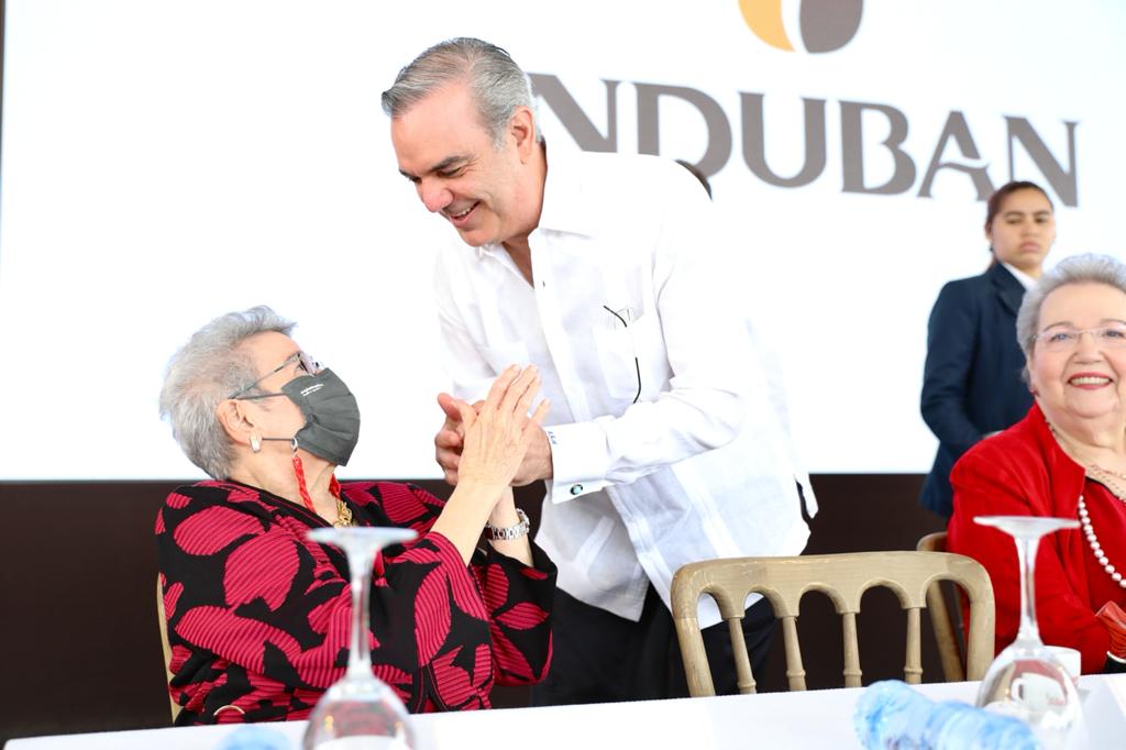Induban resalta apoyo del presidente Abinader para aumento producción del café en un 25%