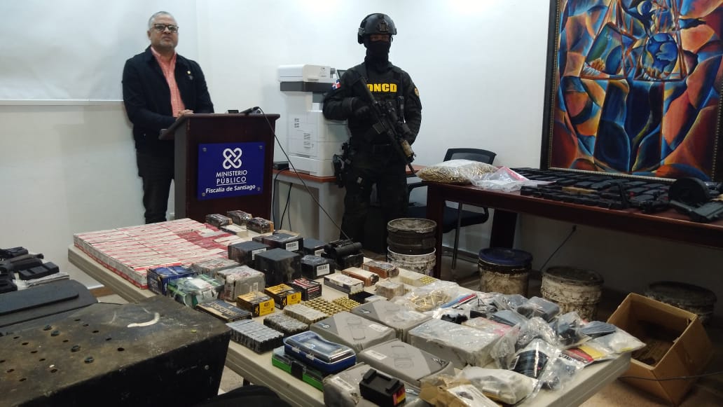 Ministerio Público y DNCD asestaron un golpe al tráfico de armas