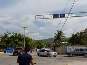 Semáforos en el casco urbano de Barahona tienen más de 4 meses fuera de servicio