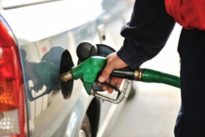 Gobierno sigue subsidio a combustibles con 500 millones de pesos
