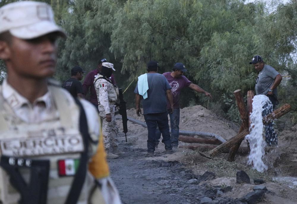 Preparan rescate de mineros en norte de México