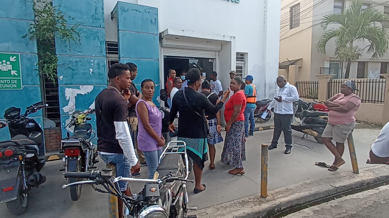 Clientes de Edenorte en Samaná  protestan por aumento de tarifa energética