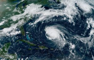 Earl cerca de convertirse en el primer huracán mayor del año en el Atlántico