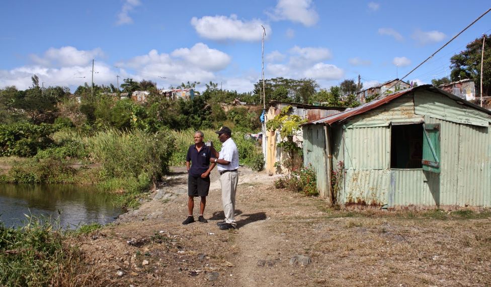 Huracán Fiona pone al descubierto miseria prevaleciente en barrio Villa Guerrero en el Seibo