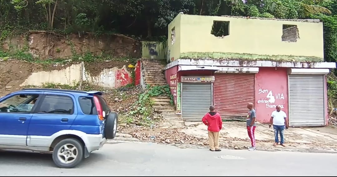 Denuncian Obras Públicas demolerá vivienda sin pagarle al propietario en Samaná