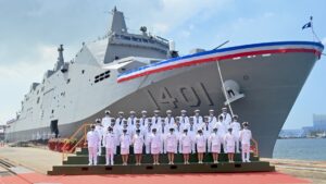 Taiwán introduce un nuevo buque de guerra para reforzar a su industria