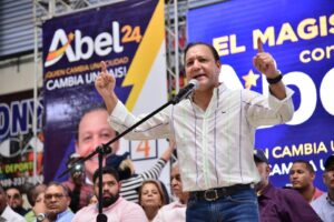 Abel Martínez designa talento político joven en su equipo de campaña 