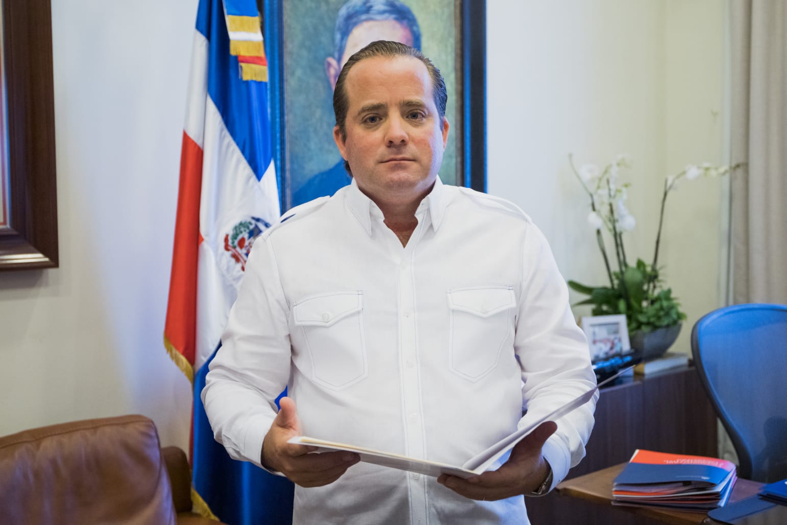 Presidente Abinader dispone un primer aporte por más de RD$99 millones para los ayuntamientos y distritos municipales afectados por huracán Fiona