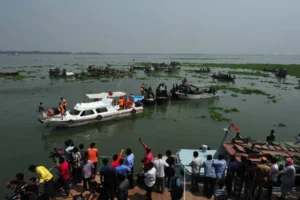 Aumentan a 41 los muertos por naufragio en Bangladesh