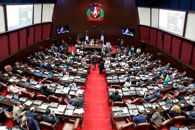 Con rechazo de la oposición comisión aprueba presupuesto complementario