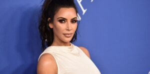 Kim Kardashian rompió Instagram con provocativo traje felino