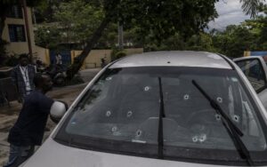 Periodista haitiano sobrevive a intento de asesinato 