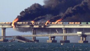 Ascienden a 4 los muertos por la explosión en el puente de Crimea