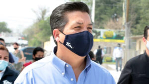 México emite alerta migratoria contra un exgobernador acusado de delincuencia organizada 