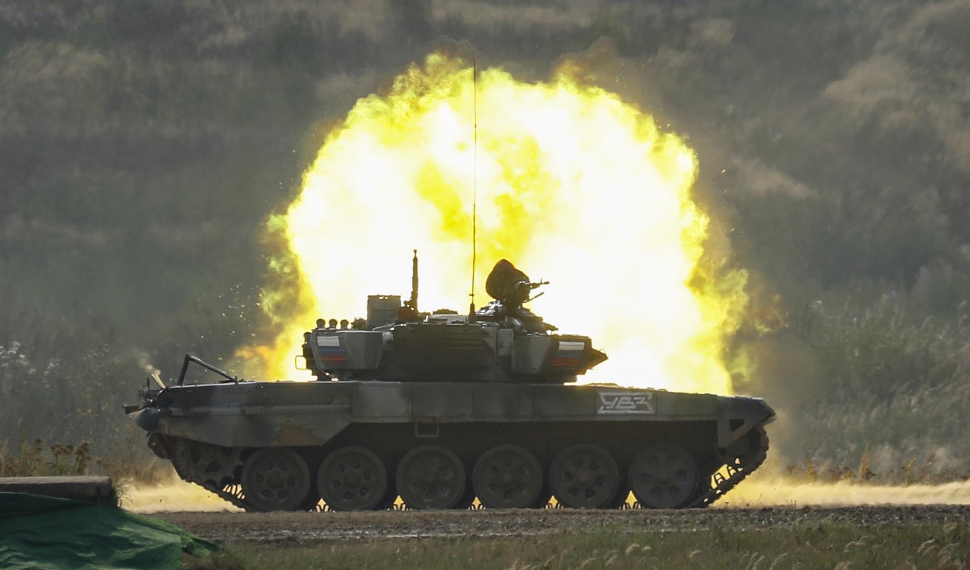 Rusia enviará tanques, piezas de artillería y morteros a Bielorrusia