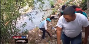 Alcalde SC realiza descenso en margen del río Nigua para construcción de muro de gaviones