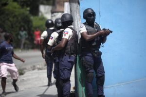 Sectores económicos ven inminente auxilio de comunidad internacional en crisis haitiana