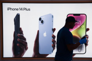 iPhone 14 Plus no tubo el éxito esperado; Apple habría detenido su producción