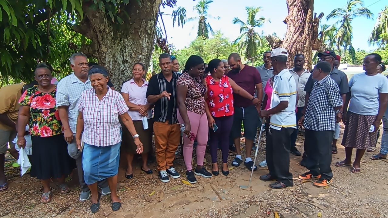 Piden que Gobierno auxilie comunidades afectadas por Fiona en Samaná