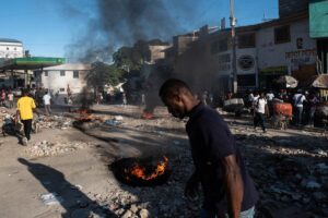 Miles de manifestantes exigen en Haití la salida del primer ministro Henry