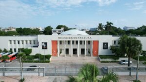 Ministerio de Cultura anuncia lanzamiento del programa Arte Público Dominicano