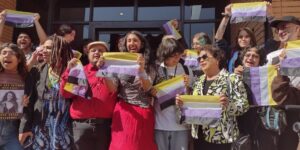 Chile: entregan primera cédula de indentidad no binaria 