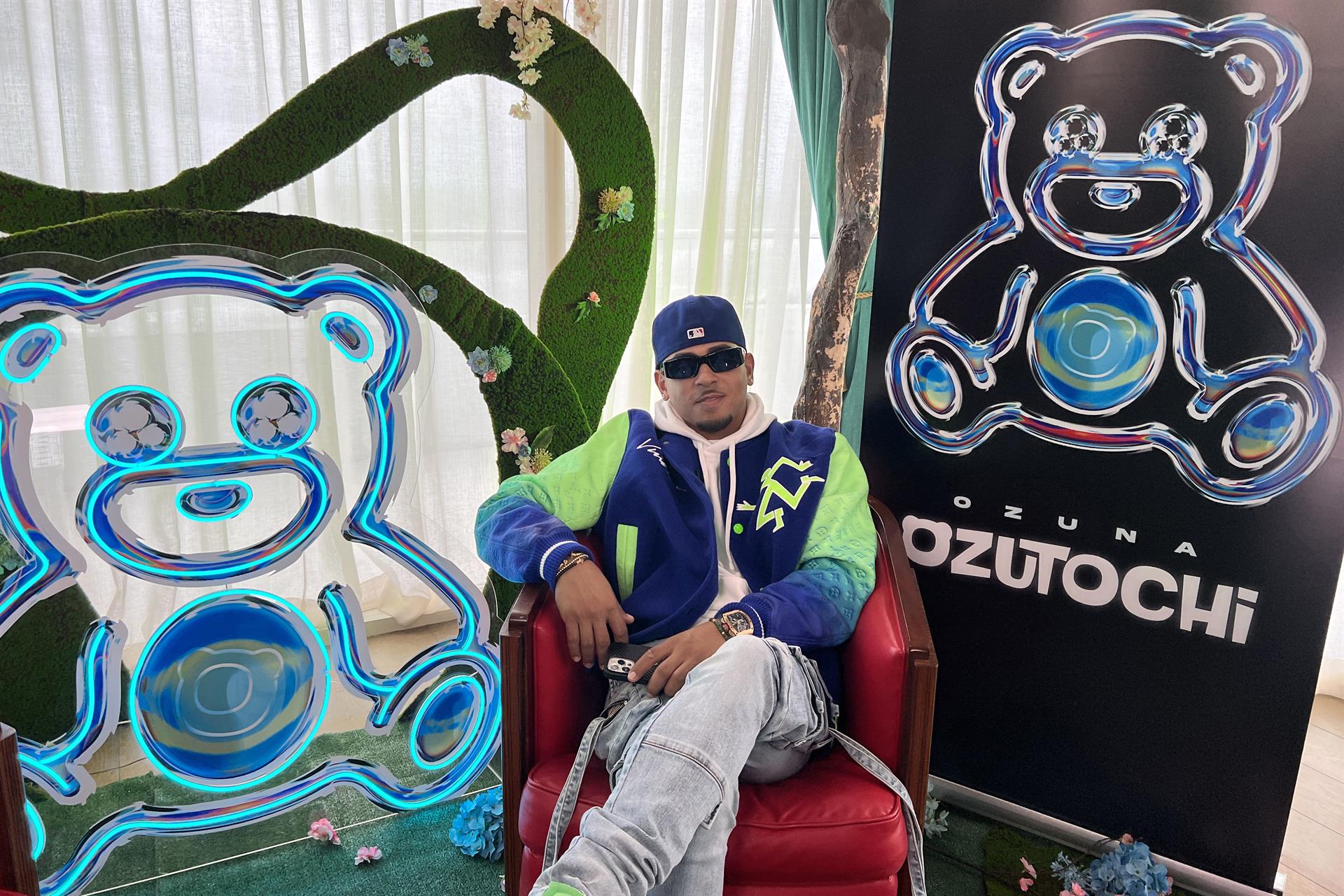 Ozuna lanza un nuevo disco Ozutochi, que presentará en el barrio de La Perla
