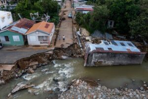 Puerto Rico estima en 10,000 millones los daños causados por huracán Fiona