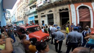 Un derrumbe en un edificio de La Habana deja cuatro heridos