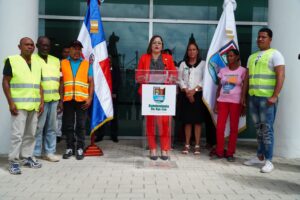 Ayuntamiento de Santo Domingo Este ingresa a la seguridad social a 712 obreros