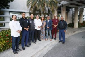 Comisión del SNS visita centros que asisten turistas accidentados en Punta Cana