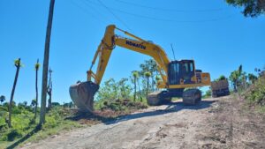 Inician construcción de caminos vecinales en la comunidad Catalina en Cabrera