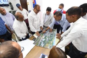 Ministro de Obras Públicas anuncia inversión de 190 millones de pesos en La Romana